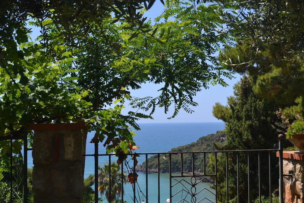Villa Michela Tra Cielo E Mare Gaeta Oda fotoğraf